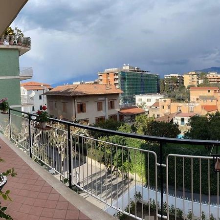 A Casa E' Mamma Lejlighed Sorrento Eksteriør billede