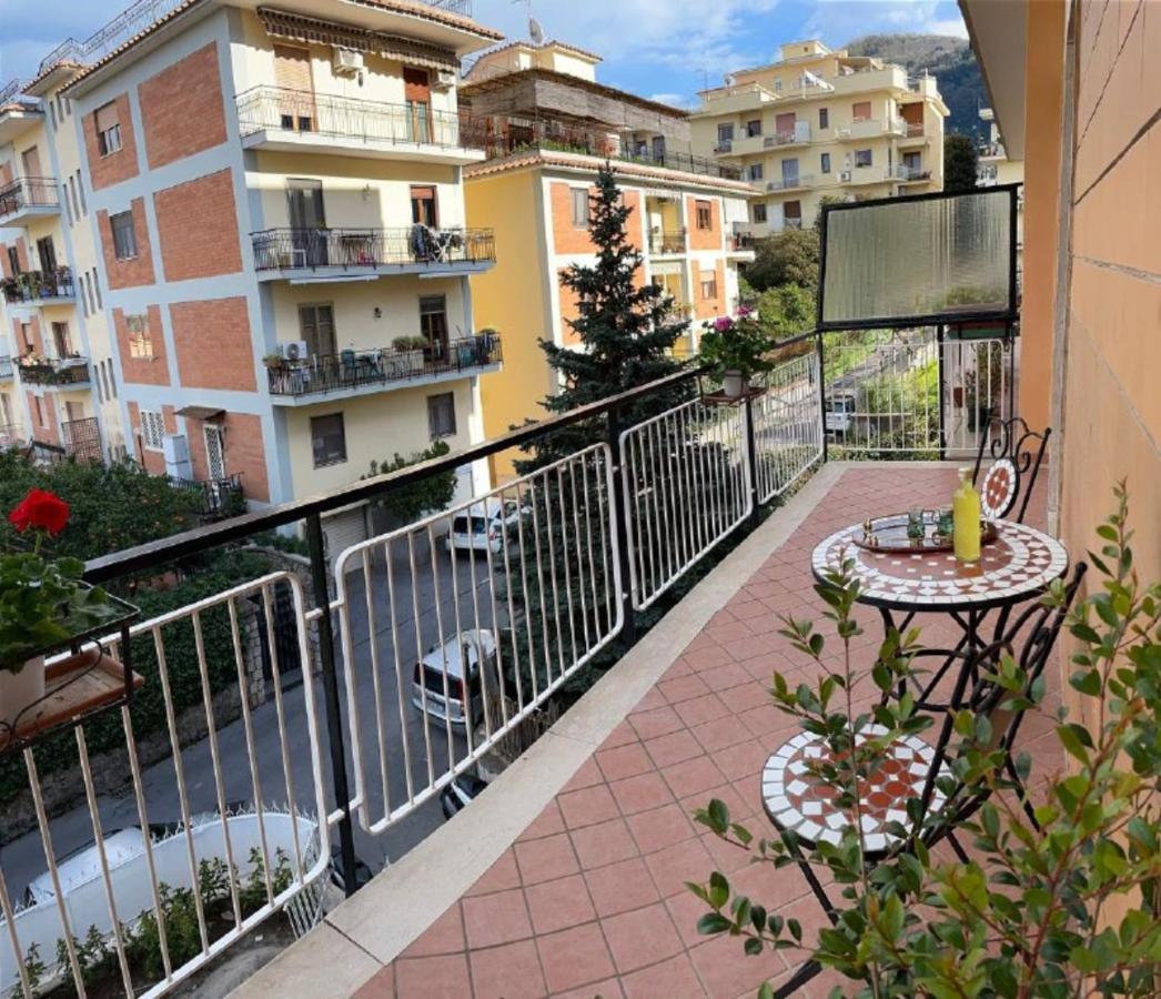 A Casa E' Mamma Lejlighed Sorrento Eksteriør billede